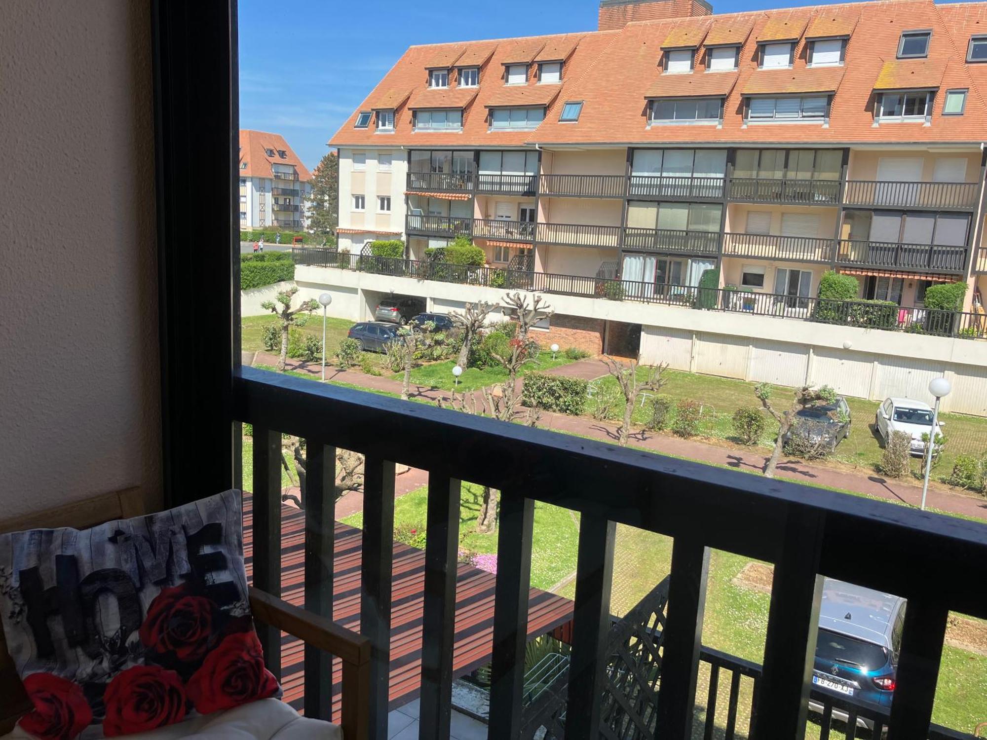 Appartement Neuf Beautiful Villers 1-4 Pers Avec Parking Prive Et A 200 M Plage Luaran gambar