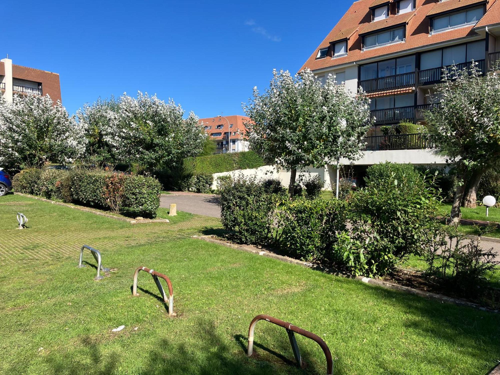 Appartement Neuf Beautiful Villers 1-4 Pers Avec Parking Prive Et A 200 M Plage Luaran gambar