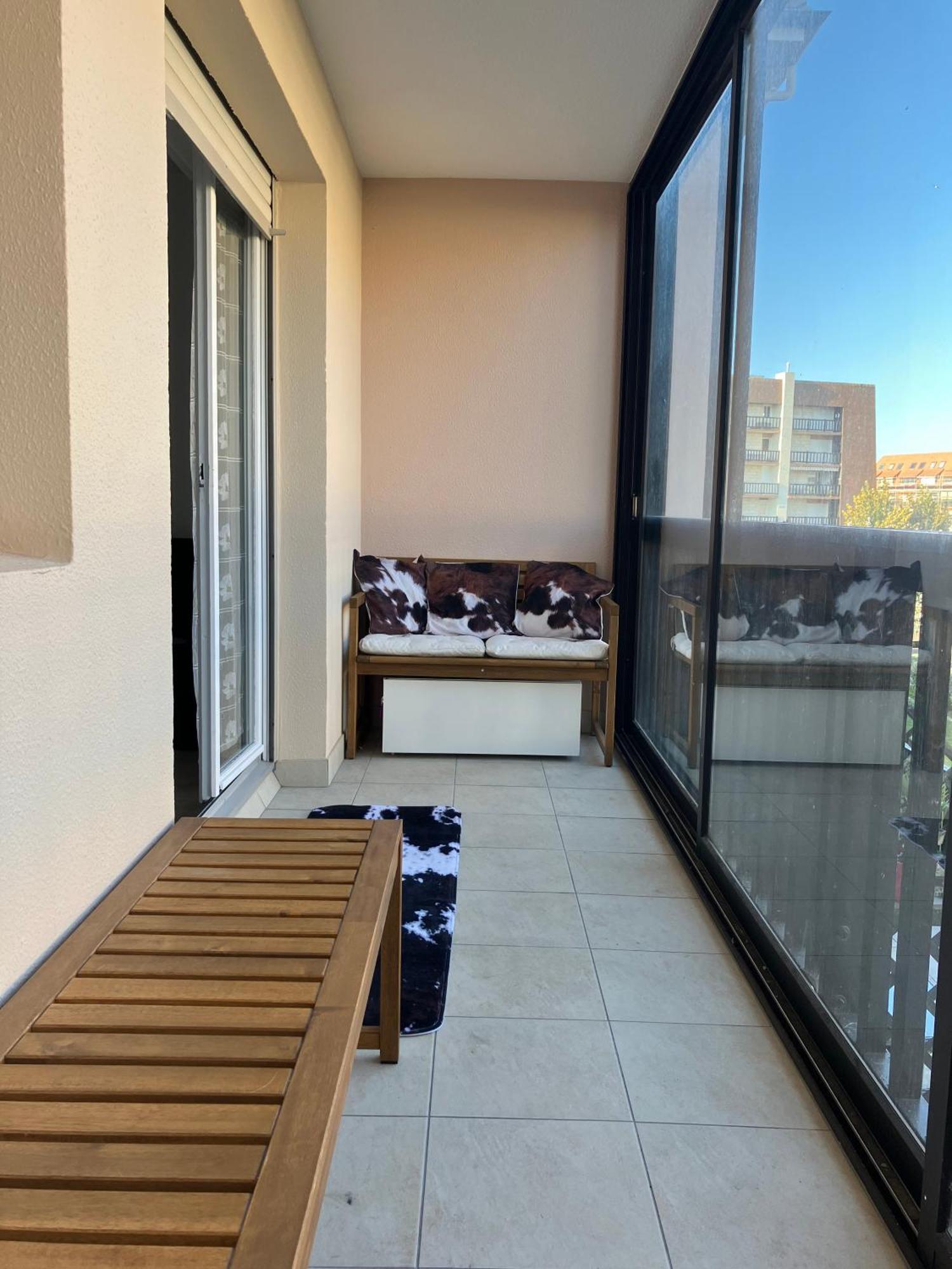 Appartement Neuf Beautiful Villers 1-4 Pers Avec Parking Prive Et A 200 M Plage Luaran gambar